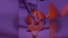 TikTok mu zakázal videa reálných operací, chirurg si našel jinou cestu