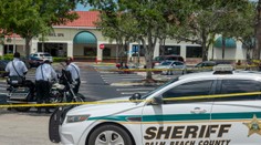 Při tragické nehodě na Floridě zahynulo devět lidí. Auto se převrátilo do kanálu