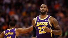 LeBron James zářil a Lakers mají nejvíce výher ze všech týmů NBA!