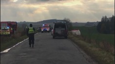 U D1 se srazila auta, jedno vzplálo. Dva lidé se zranili, třetí zemřel
