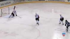 VIDEO: ŽASNĚTE! Semafor jak z učebnice. V hlavní roli obránce Blaťák