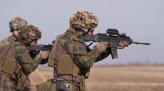 Elita české armády. Vojáci z brigády rychlého nasazení ukázali výcvik s ostrou municí