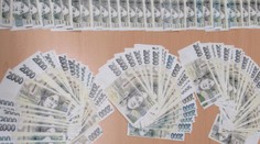 Doma si natiskli tisícovky za více než půl milionu. Hrozí jim osm let vezení