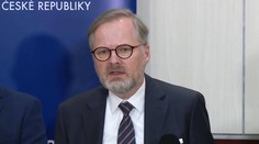 Politici reagují na zázračné zlevnění pohonných hmot u hranic s Polskem