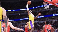 Satoranský proti LeBronovi: Ikona řídila obrat a má další triple-double!