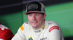 Nechte mě být! Svéráz Räikkönen napsal svou žádost na trička