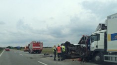 Kamion smetl na D8 silničáře! Jednomu z nich amputoval nohu