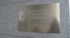 Ředitel se vzepřel nařízení. Odmítá testovat žáky a nepožaduje roušky