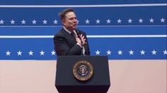 Musk končí v Trumpově vládě: Stal se nepřítelem číslo jedna, tvrdí Pehe