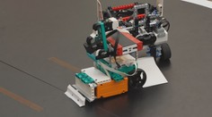 Ve Zlíně soutěžili roboti, které vyrobily děti. Jednoho naprogramoval 12letý Zdeněk