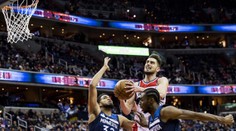 Satoranského magie nadchla fanoušky! Westbrook slaví stovku
