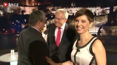 EXKLUZIVNÍ VIDEO ze zákulisí: Kníže líbal ruce, Zeman laškoval s Markétou Fialovou