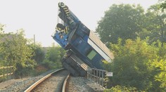 Prokletá trať: Na místě tragédie vykolejil i nehodový vlak!