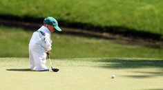 Roztomilí minigolfisté na Masters! Tátové byli na kloučky pyšní