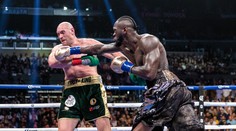 Wilder má místo ruky dělo! Na zem srazil všechny své soupeře