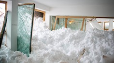 Český snowboardista způsobil v Rakousku lavinu. Zasypala hotel