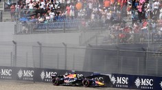 Verstappen po ráně v kvalifikaci nechápal: Vůz se najednou utrhl
