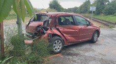 Na Vysočině se srazil vlak s autem. Řidička skončila v nemocnici