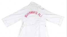Sběratelé, pozor! Do dražby jde legendární župan Muhammada Aliho