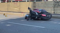 Tragická nehoda v Praze. Motorkář nepřežil srážku s kropicím vozem