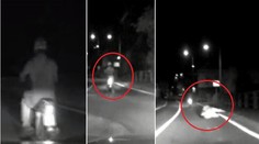 Zběsilá honička: Motorkář vyklopil spolujezdce, přesto nezastavil