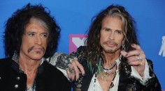 Strach o hvězdu Aerosmith! Po koncertu musela do nemocnice