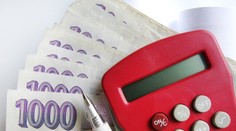 Máte úspory na obyčejném účtu? Chyba! Pomalu o ně přicházíte