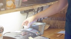 Zrušení EET i slev na jízdné. Nová vláda přinese řadu změn