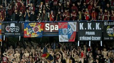 Na Spartě se objevil kontroverzní nápis. Hooligans přišli se zvláštním vysvětlením