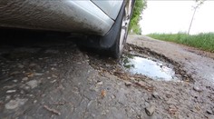 Zničené silnice na Pardubicku. Úředníci chtějí peníze od státu