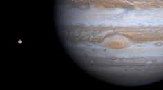 Na Jupiteru zuří mimořádně silné bouře. Mohou je zaznamenat i lidé na Zemi