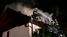 Tragédie na Havlíčkobrodsku! Hasiči vynesli z hořícího domu ženu, oživit se ji nepodařilo