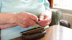 POZOR! V příštím roce se 10krát změní termíny vyplácení důchodů. PŘEHLED
