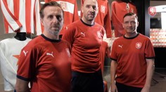 Nové dresy reprezentace. Design ukázaly i legendy českého fotbalu