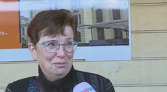 Mladí mohou na brigádu. Anketa TV Nova o slevách na jízdné je hit internetu