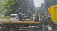 Tragédie v Bratislavě: Mladík zapálil 14 aut a pak i školu, kde sám uhořel