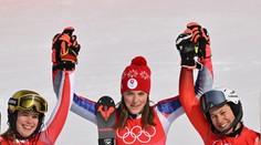 Vlhová má zlato. Dubovská třináctá, Shiffrinová slalom nedojela