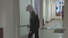 Za smrt bezdomovce jen dva roky vězení. Mladíka u soudu zachránil věk