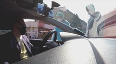 Volby z auta či přes prostředníka. Takto by se mohlo volit v karanténě
