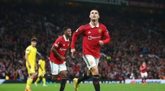 Arsenal v Evropské lize poprvé prohrál. United pomohl k výhře Ronaldo