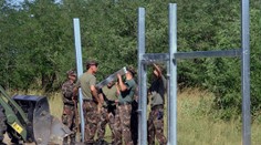 Maďaři mají problém: Plot proti uprchlíkům přeskočí i dítě