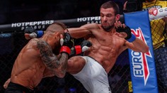 Debutu už nic nebrání. Fighter Macek v KSW úspěšně absolvoval vážení