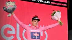 Slavné Giro odstartovalo v Budapešti, první etapa nabídla skvělý finiš