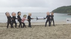 Summit G7: Zatímco představitelé států jednali, na pláži se protestovalo