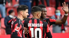 Leverkusen zvítězil i bez Schicka, tři body bere i Bayern