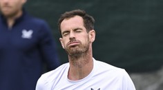 Macháč s Murraym hrát nebude, Brit se z Wimbledonu odhlásil