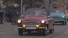 Padesátka unikátů. Automobiloví veteráni se rozloučili s letní sezónou