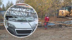 Na stavbě v Praze se zřítil jeřáb, škoda je kolem milionu!