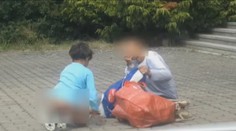 VIDEO z Hradce: Opilá matka se válela po zemi, dítě plakalo