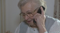Miladu chtěli okrást po telefonu! Na tohle pozor, radí policie